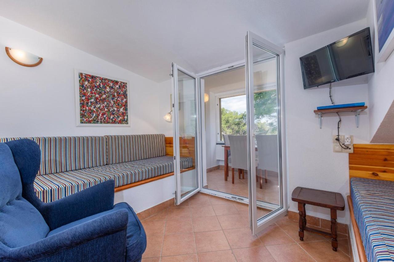 Janus Apartments Jelsa  Exterior foto